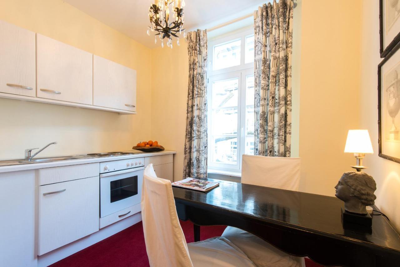 Dirazi Guesthouse & Apartments Gmbh Frankfurt am Main Luaran gambar
