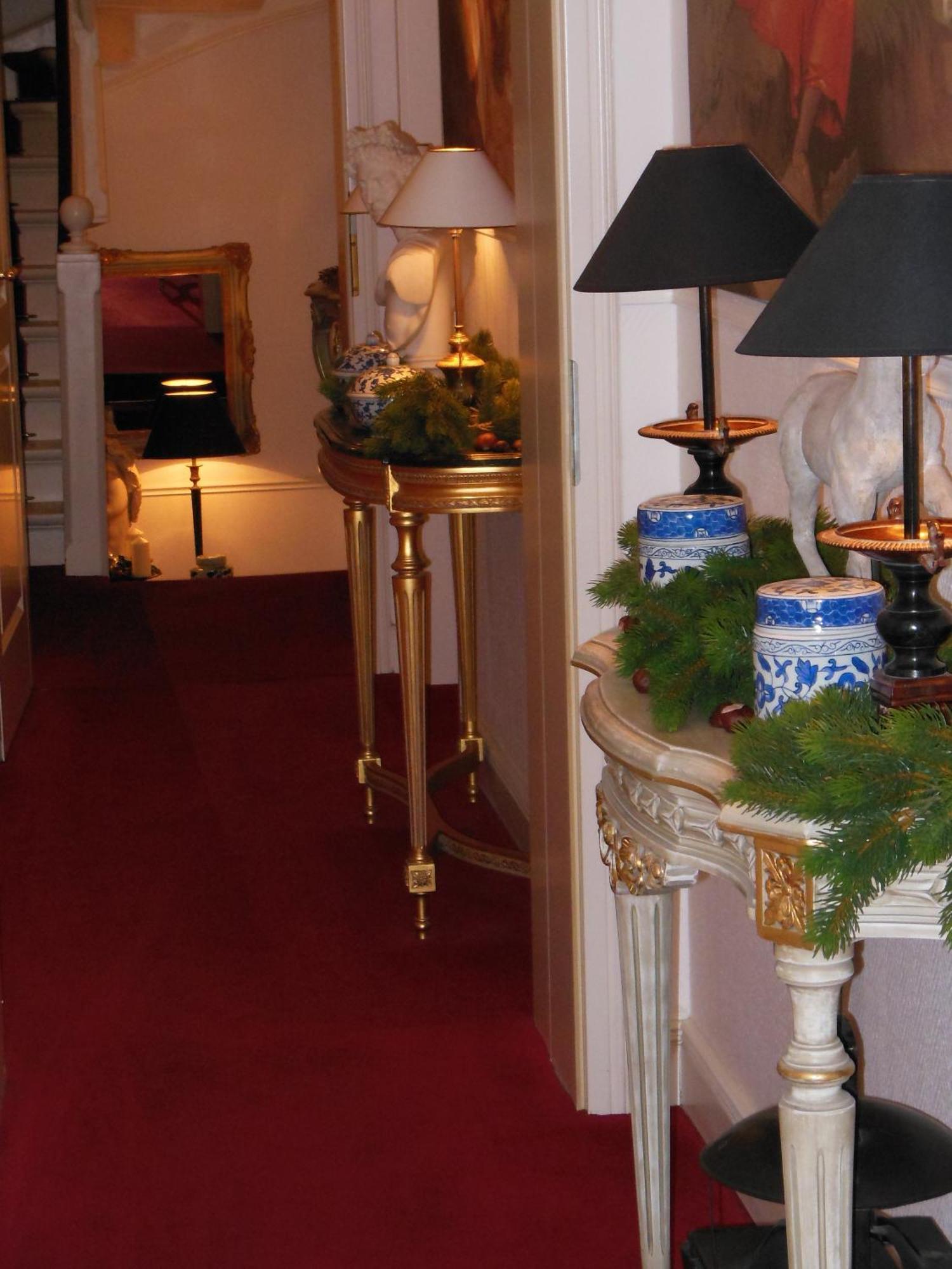 Dirazi Guesthouse & Apartments Gmbh Frankfurt am Main Luaran gambar
