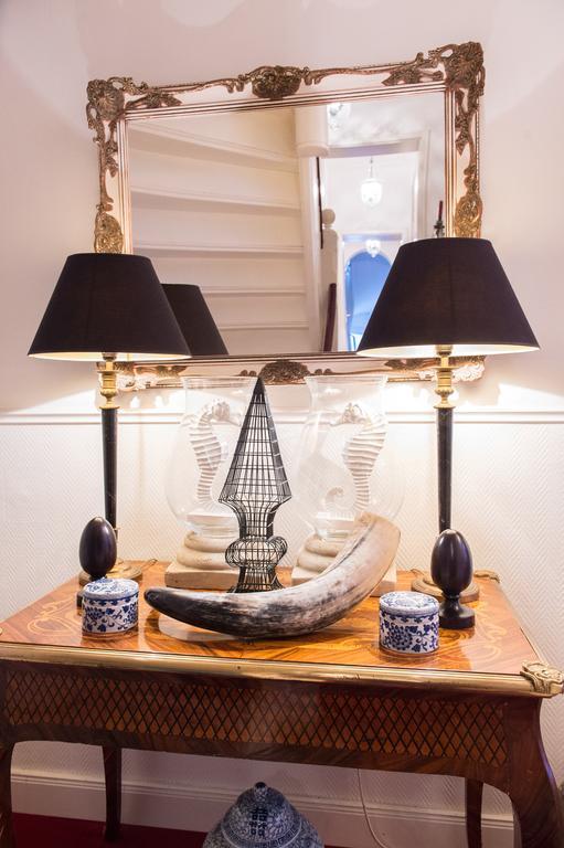 Dirazi Guesthouse & Apartments Gmbh Frankfurt am Main Luaran gambar