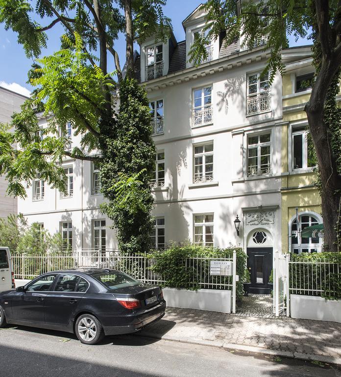 Dirazi Guesthouse & Apartments Gmbh Frankfurt am Main Luaran gambar